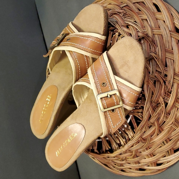 AEROSOLES Algebra sandals heels tan leather strappy womens 7M - Picture 2 of 7